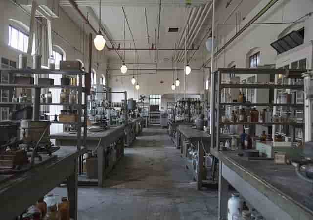 alat dan bahan laboratorium biologi